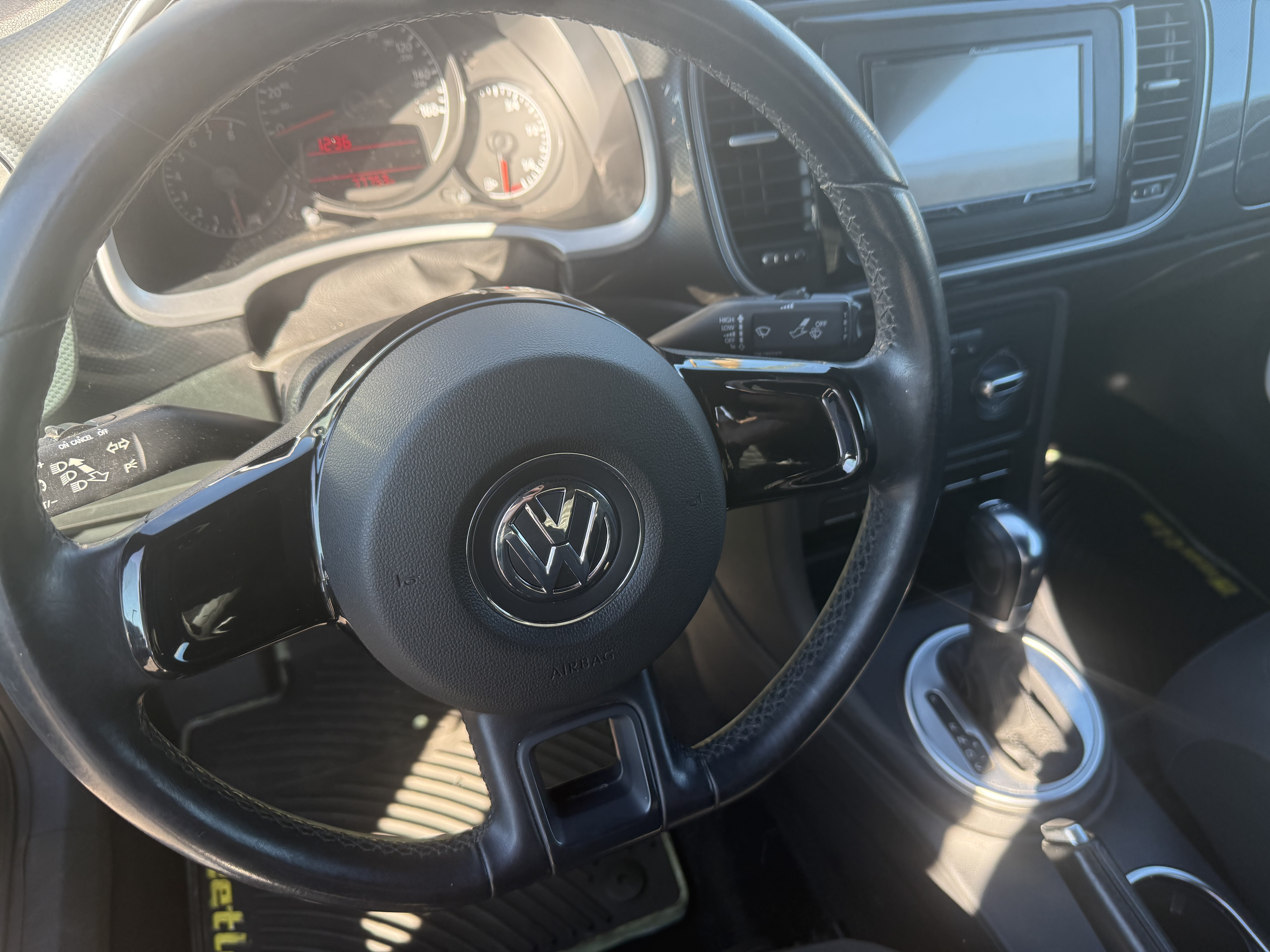 2012 Volkswagen Beetle in Phoenix, AZ 85022 - 18072828 7