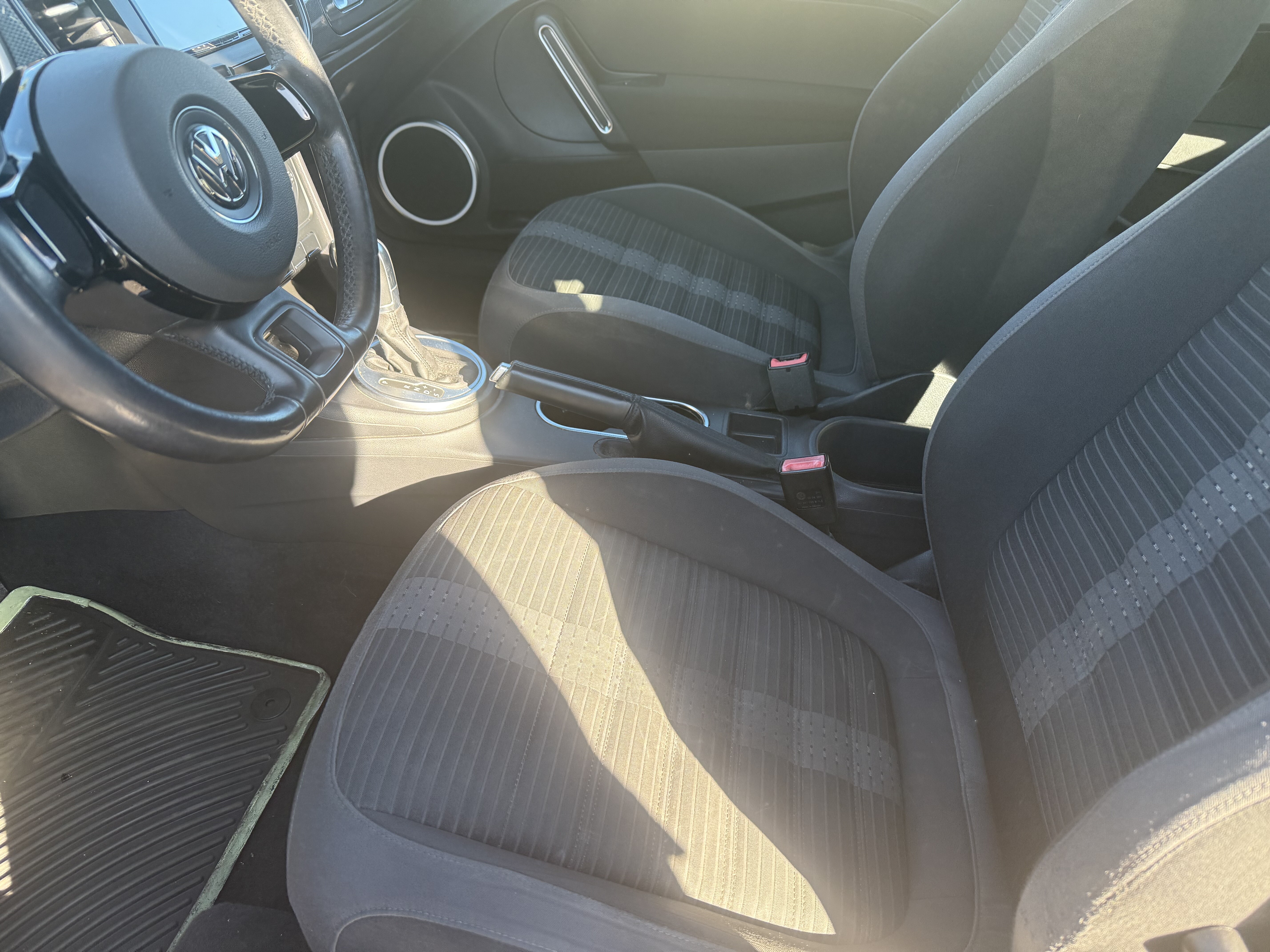 2012 Volkswagen Beetle in Phoenix, AZ 85022 - 18072828 9