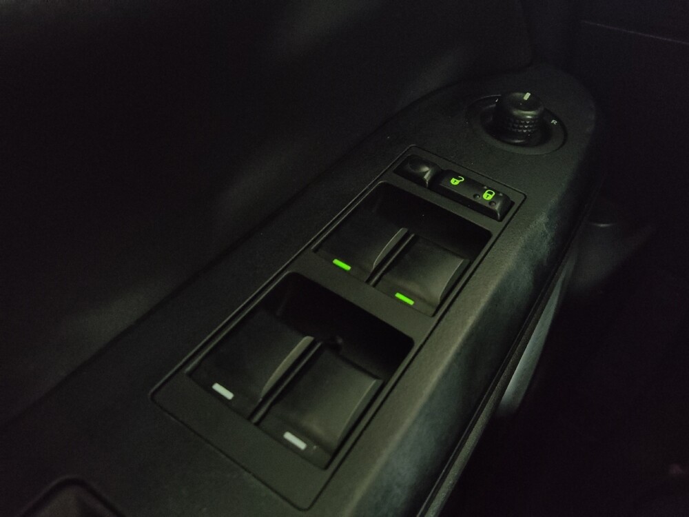 2017 Jeep Compass in Conyers, GA 30094 - 18072861 27