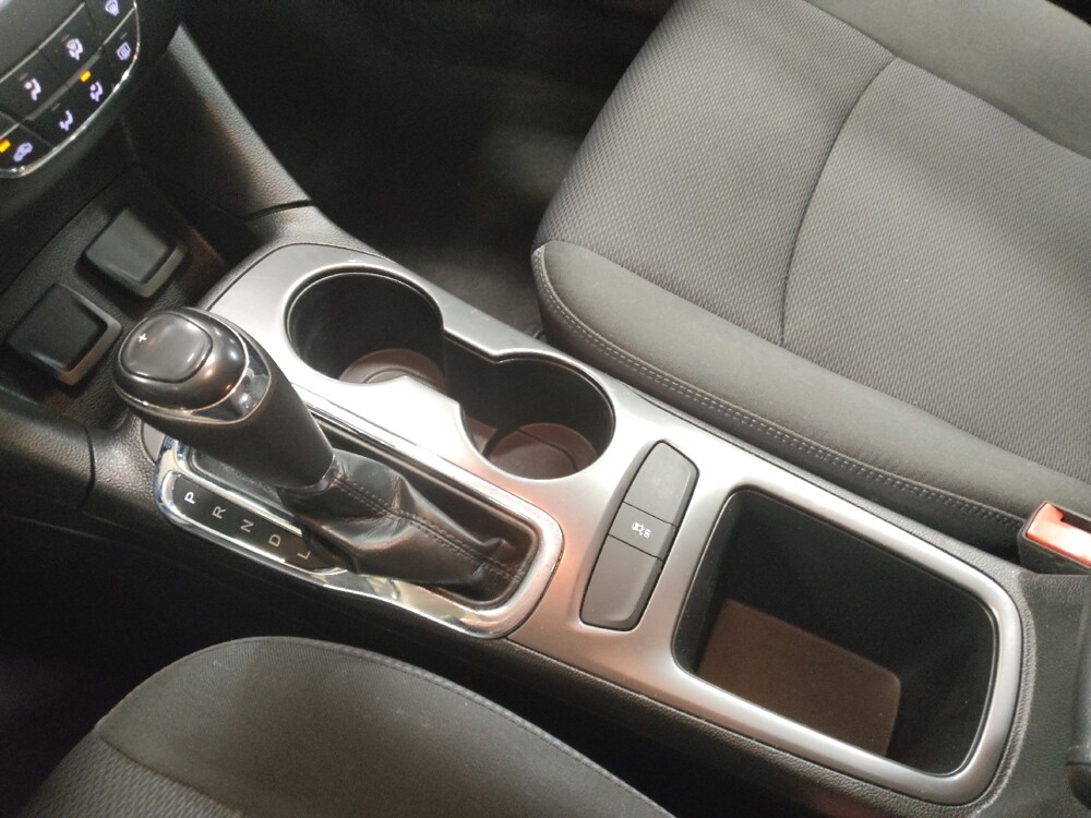 2018 Chevrolet Cruze in Fort Worth, TX 76116 - 18072883 26