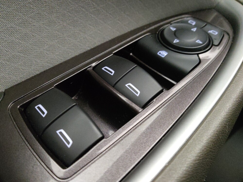 2020 Chevrolet Malibu in Chandler, AZ 85225 - 18072891 27