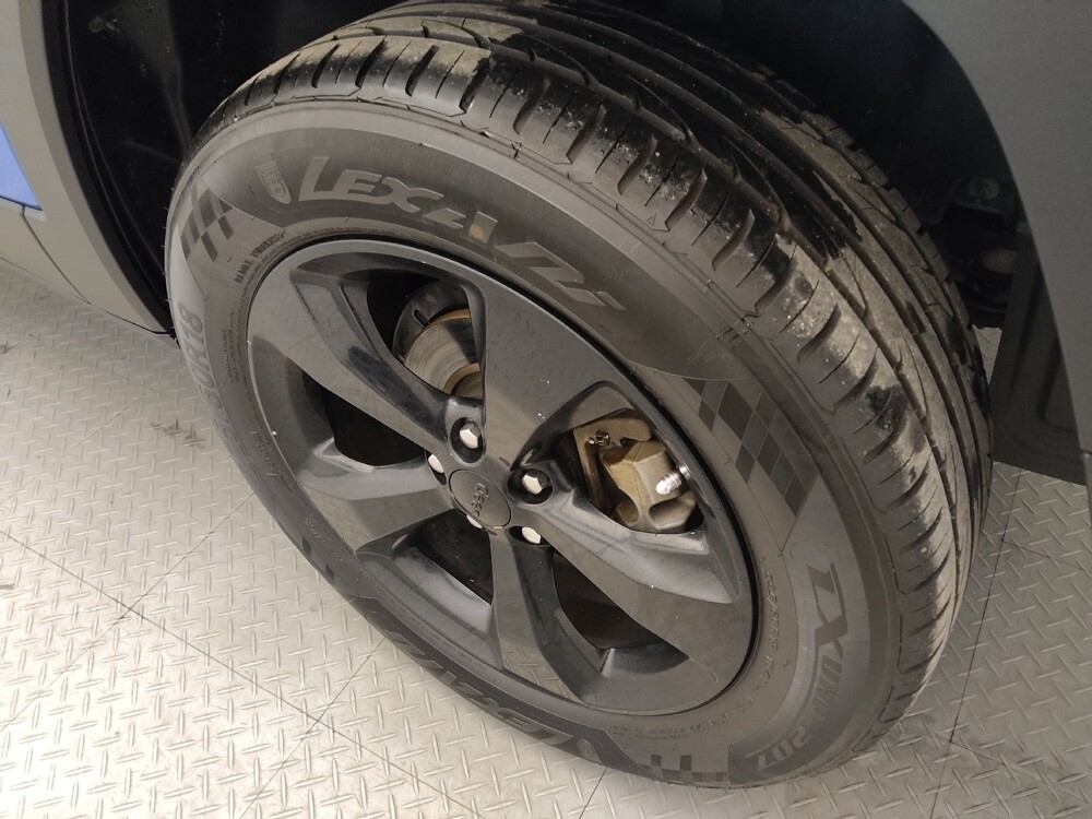 2018 Jeep Cherokee in Houston, TX 77074 - 18072979 31