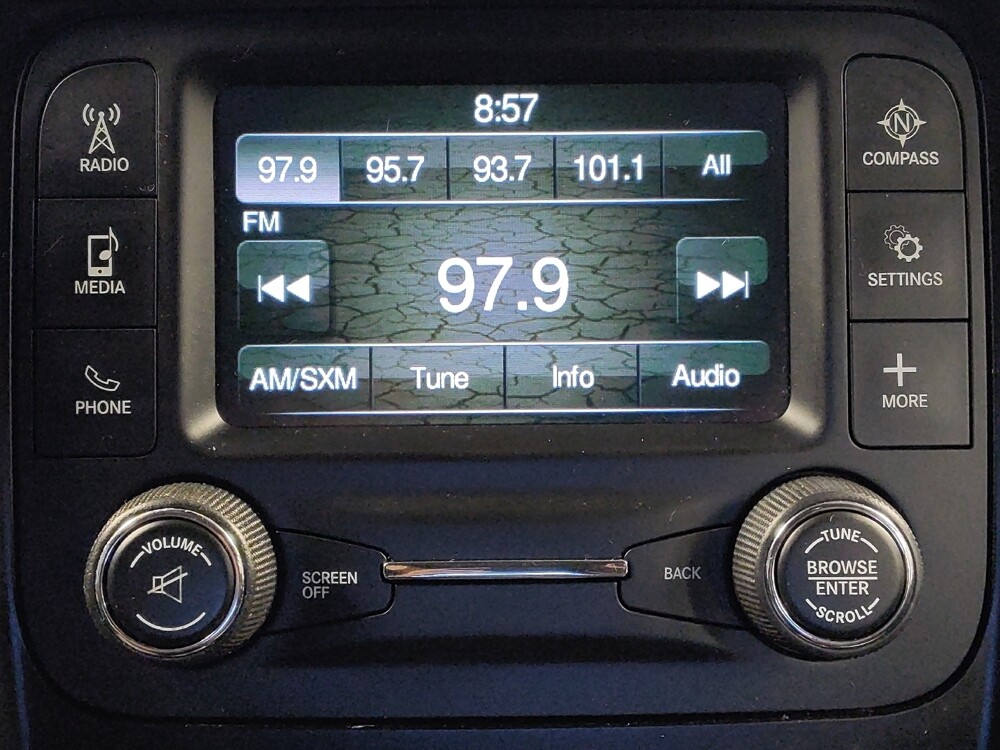 2018 Jeep Cherokee in Houston, TX 77074 - 18072979 25