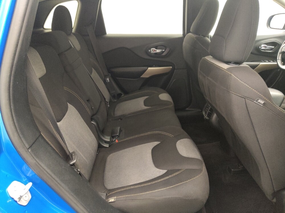 2018 Jeep Cherokee in Houston, TX 77074 - 18072979 19