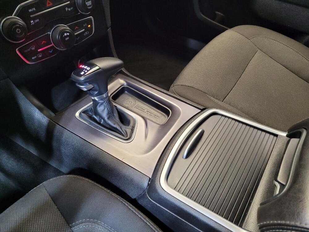 2018 Dodge Charger in Fairfield, OH 45014 - 18072987 26