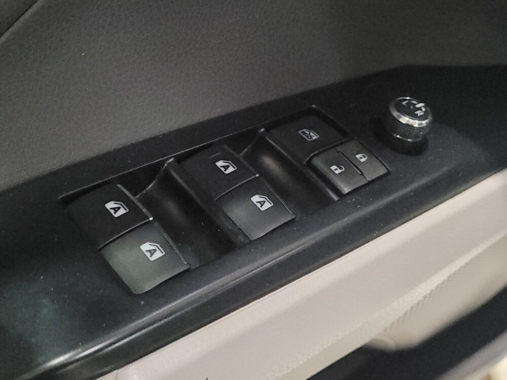 2018 Toyota Camry in Woodbridge, VA 22191 - 18073020 27