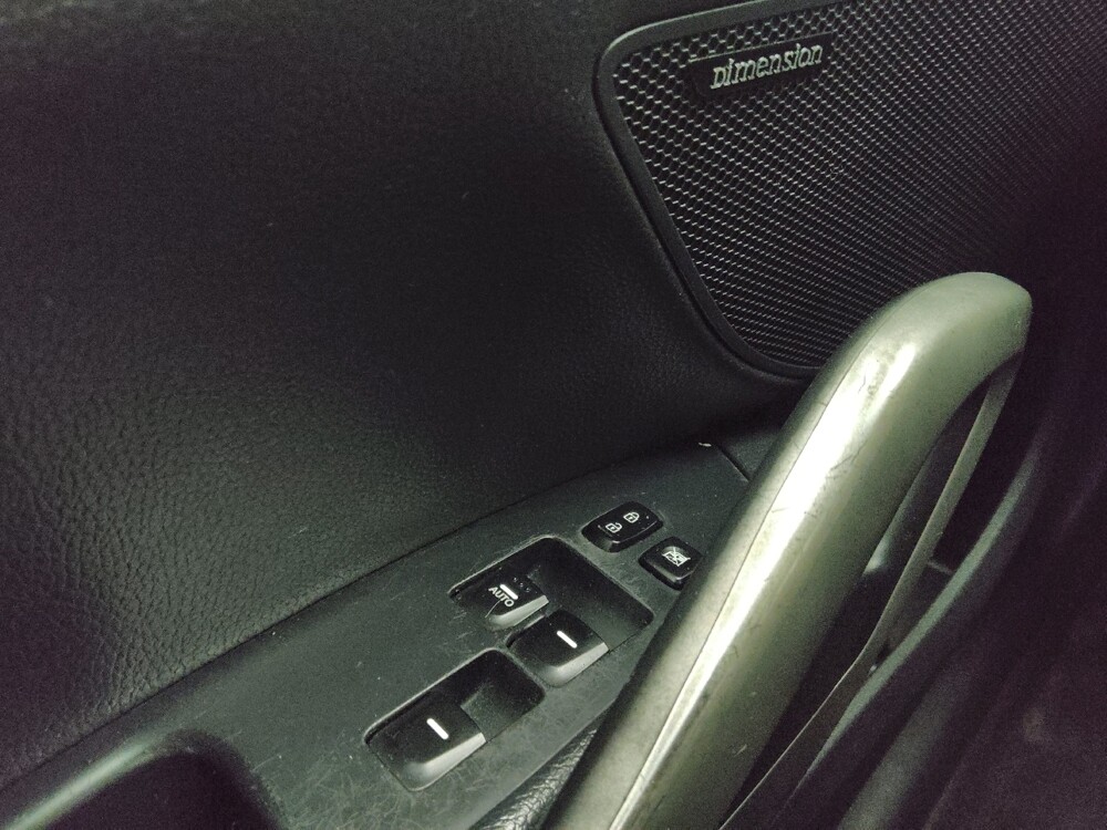 2013 Hyundai Veloster in Des Moines, IA 50310 - 18073026 27