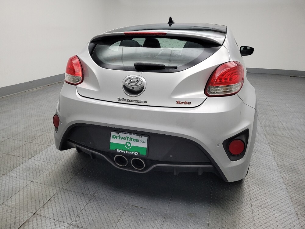 2013 Hyundai Veloster in Des Moines, IA 50310 - 18073026 7