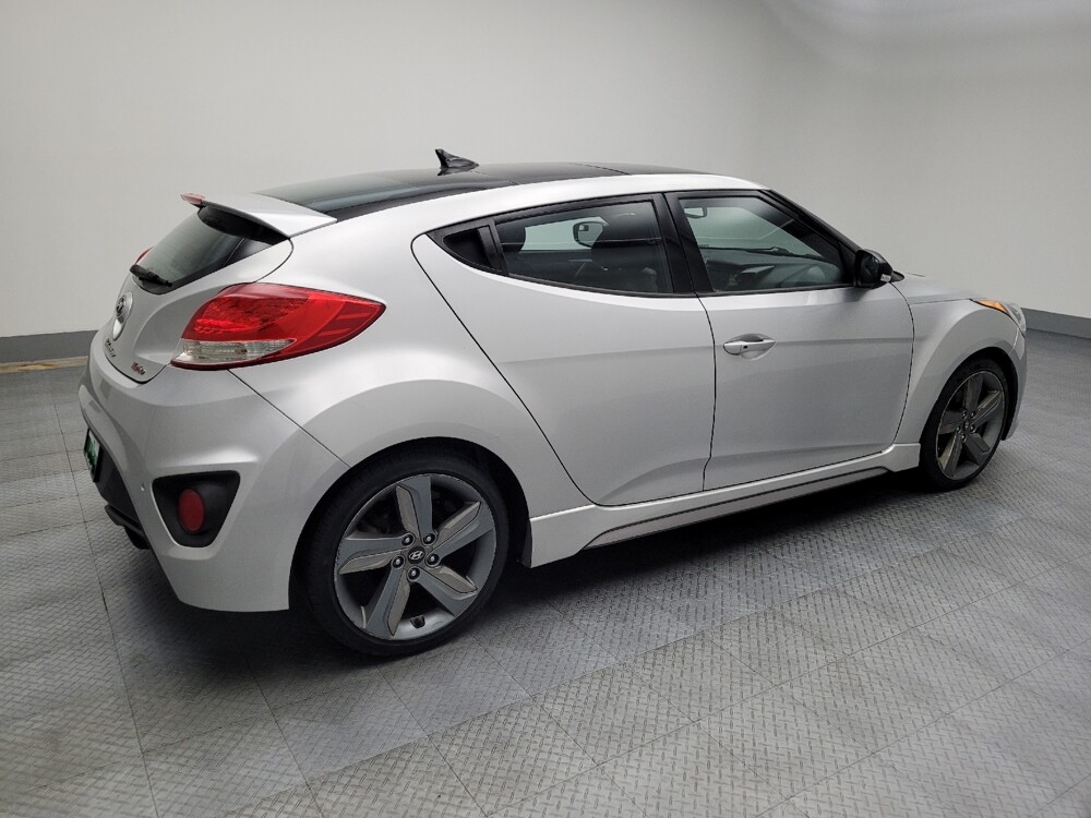 2013 Hyundai Veloster in Des Moines, IA 50310 - 18073026 10