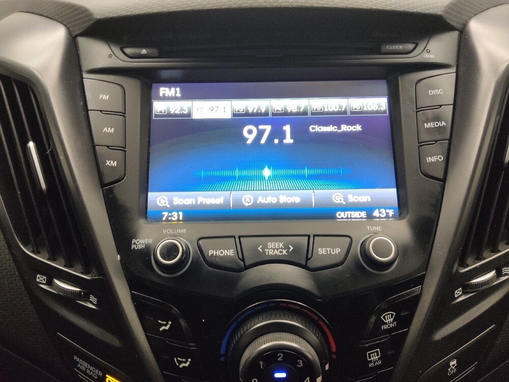 2013 Hyundai Veloster in Des Moines, IA 50310 - 18073026 25