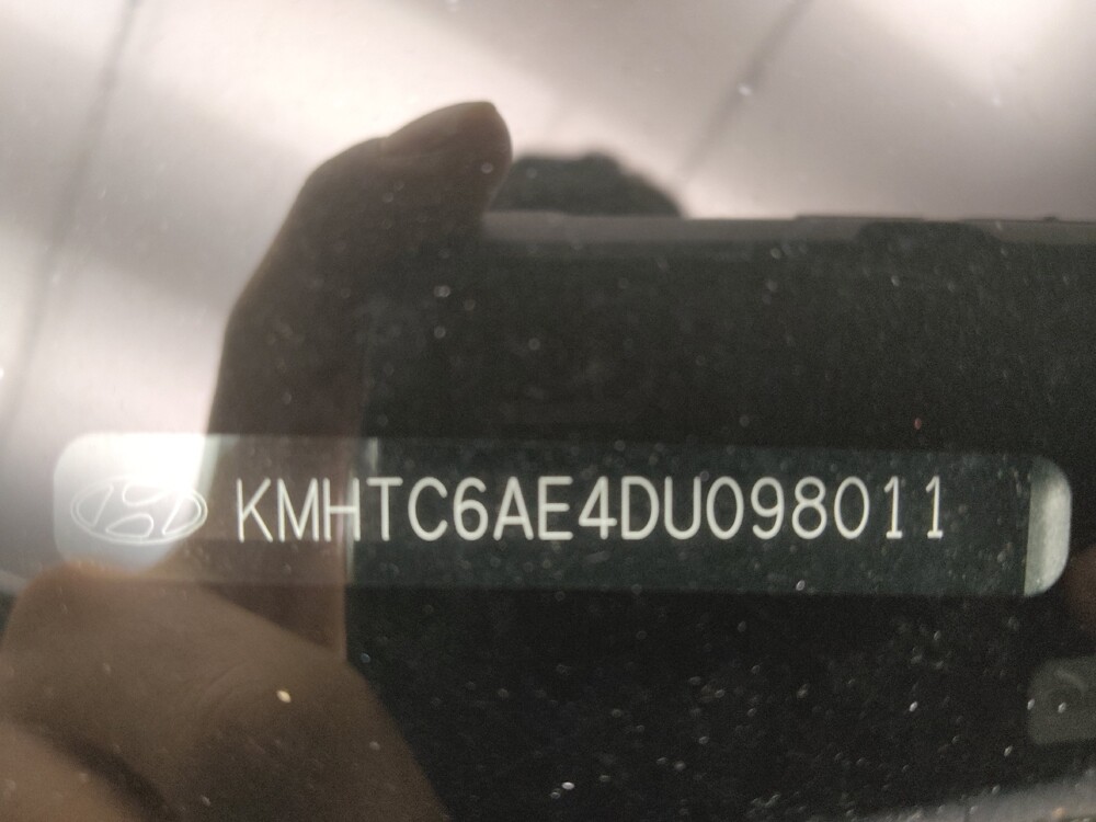 2013 Hyundai Veloster in Des Moines, IA 50310 - 18073026 33