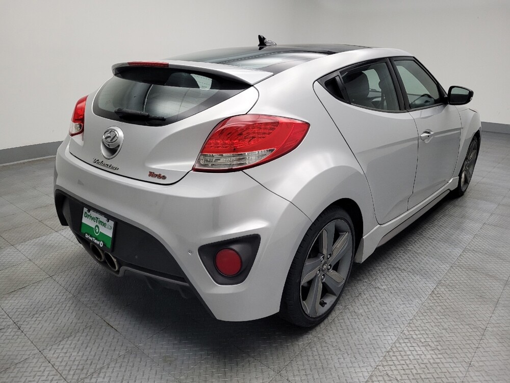2013 Hyundai Veloster in Des Moines, IA 50310 - 18073026 9