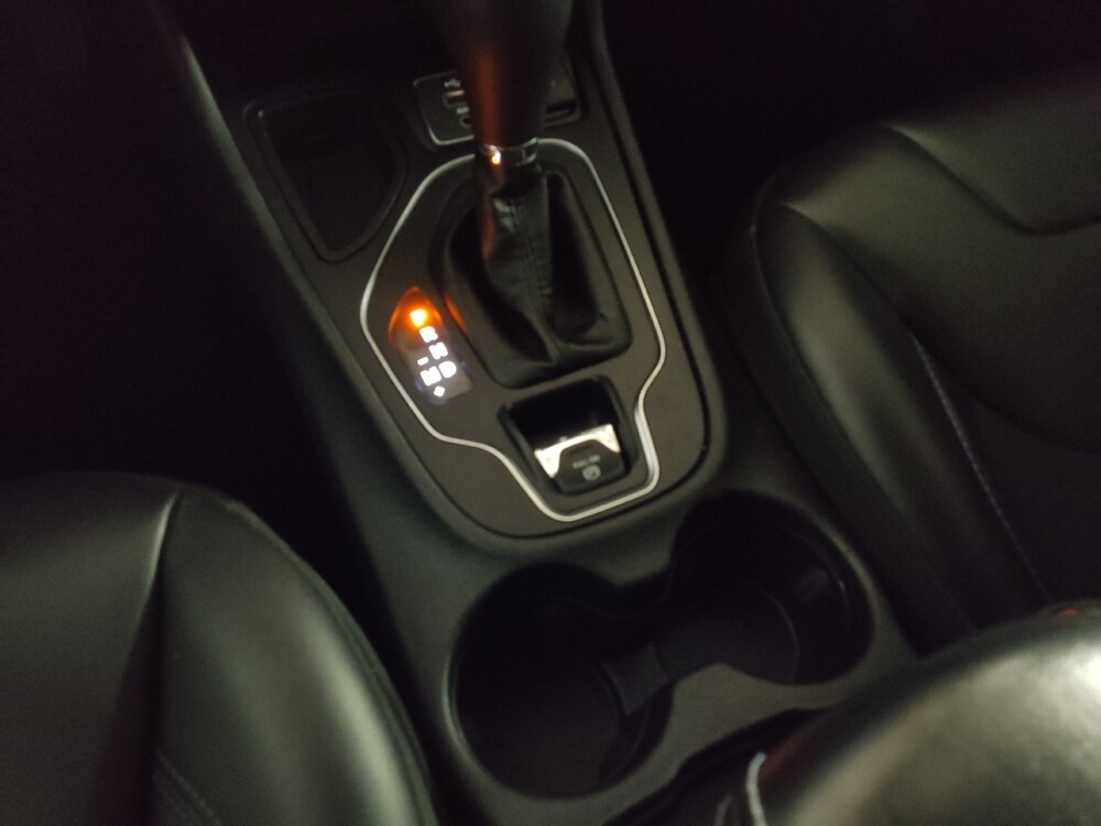 2019 Jeep Cherokee in Union City, GA 30291 - 18073057 26