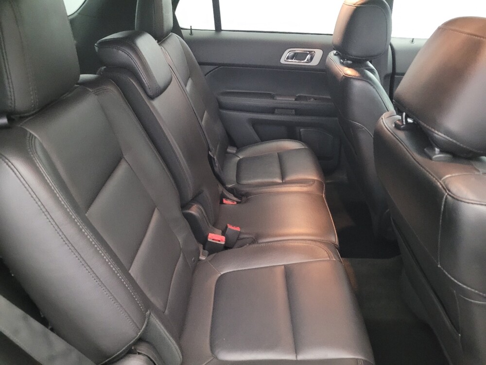 2015 Ford Explorer in Pittsburgh, PA 15237 - 18073137 19