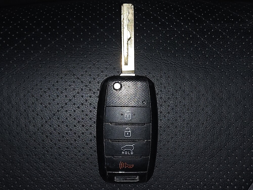 2016 Kia Sorento in Savannah, GA 31419 - 18073185 32