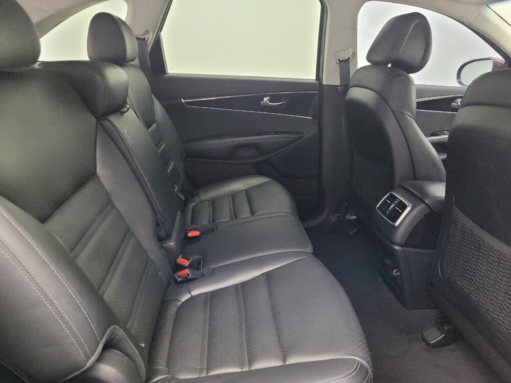 2016 Kia Sorento in Savannah, GA 31419 - 18073185 19
