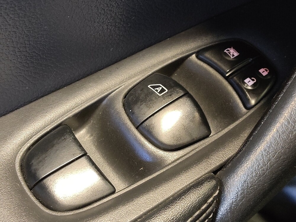 2018 Nissan Rogue in Baton Rouge, LA 70816 - 18073205 27