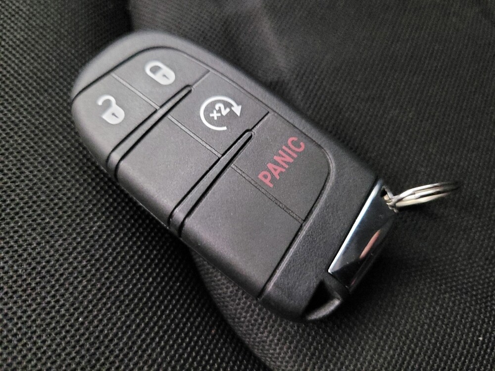 2017 Jeep Renegade in Mesa, AZ 85210 - 18073219 32