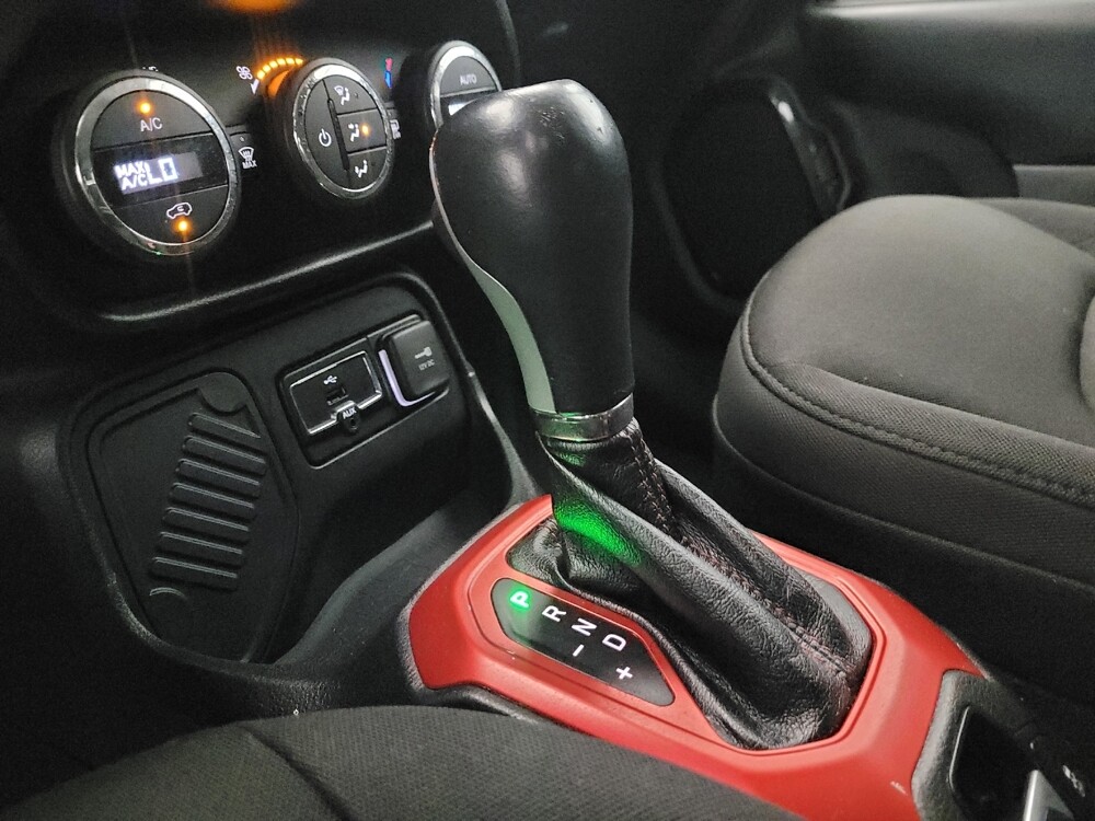 2017 Jeep Renegade in Mesa, AZ 85210 - 18073219 26