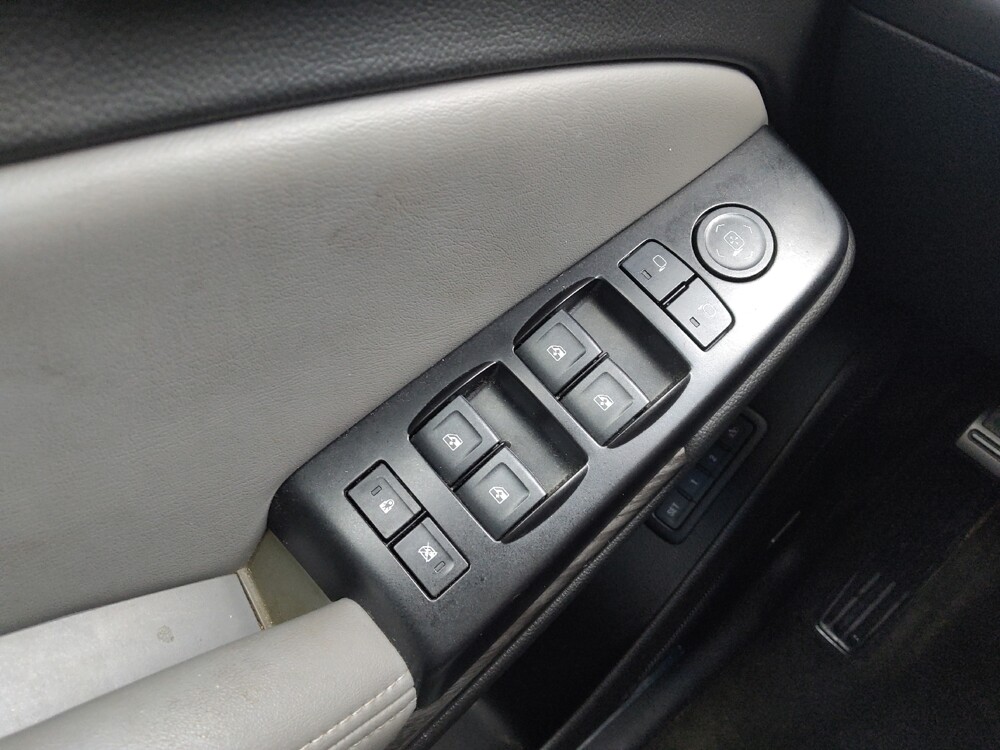 2018 Chevrolet Tahoe in Macon, GA 31210 - 18073235 27