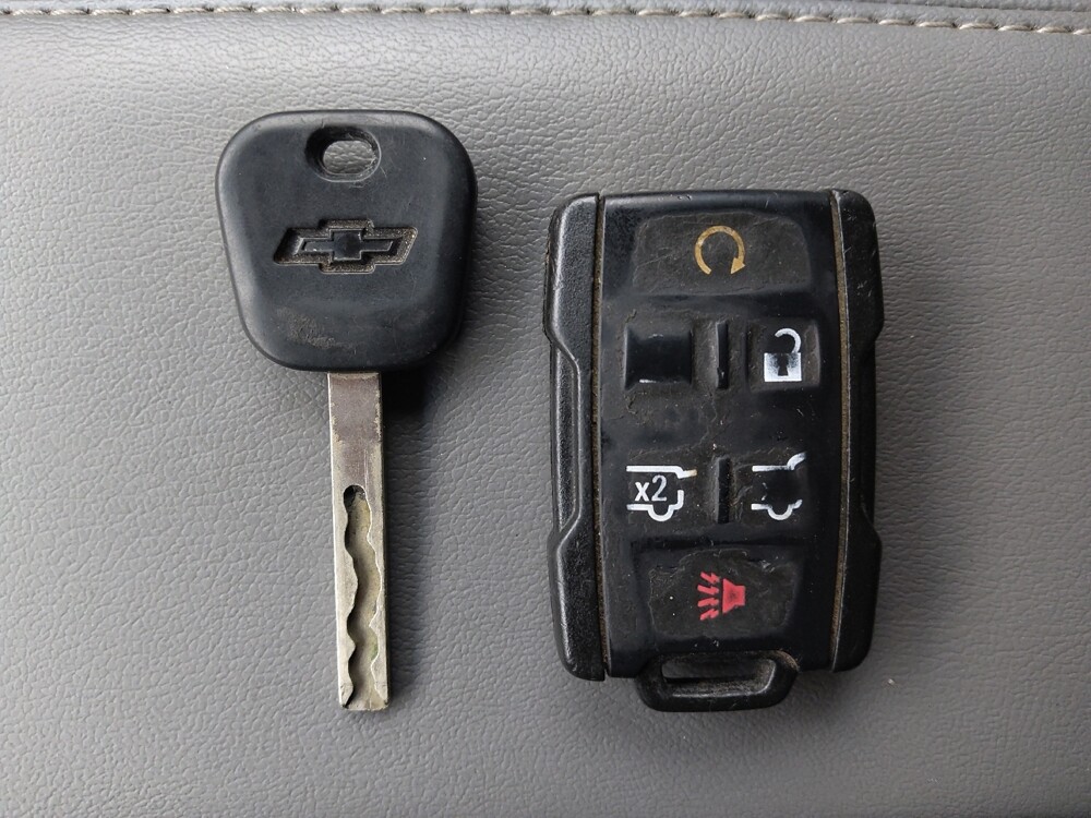 2018 Chevrolet Tahoe in Macon, GA 31210 - 18073235 32