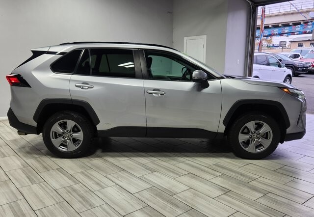 2022 Toyota RAV4 in Cinnaminson, NJ 08077 - 18073257 6