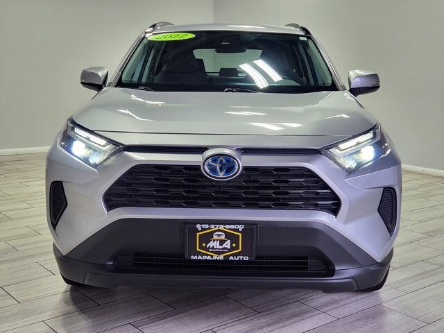 2022 Toyota RAV4 in Cinnaminson, NJ 08077 - 18073257 8