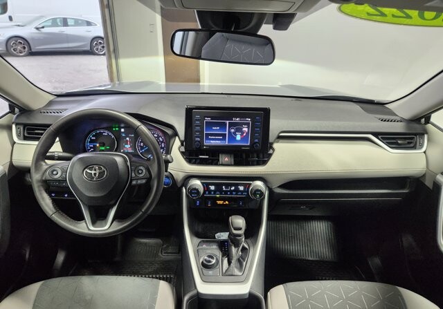2022 Toyota RAV4 in Cinnaminson, NJ 08077 - 18073257 15