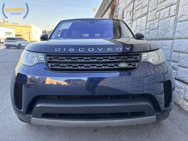 2018 Land Rover Discovery in Decatur, GA 30032 - 18073277 16