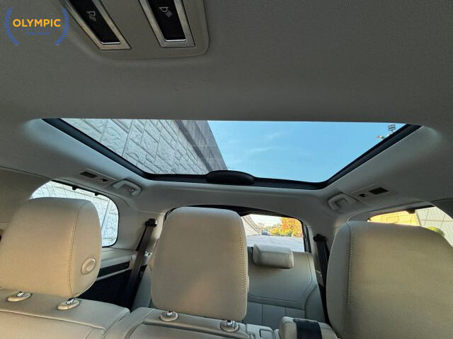 2018 Land Rover Discovery in Decatur, GA 30032 - 18073277 39