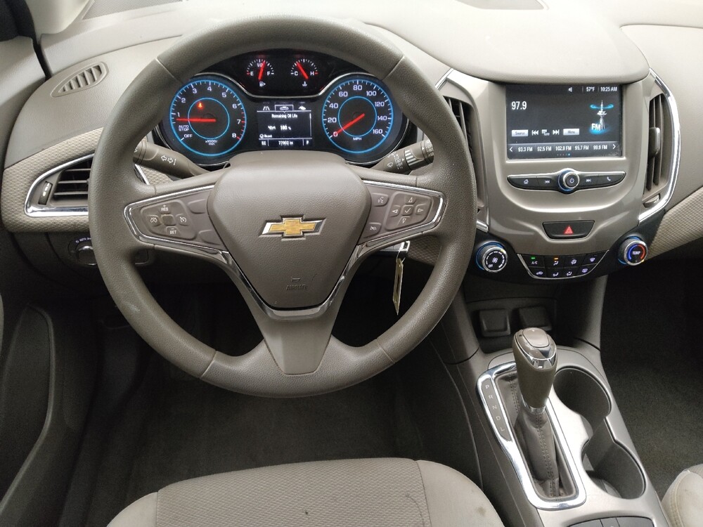 2017 Chevrolet Cruze in Houston, TX 77060 - 18073325 22