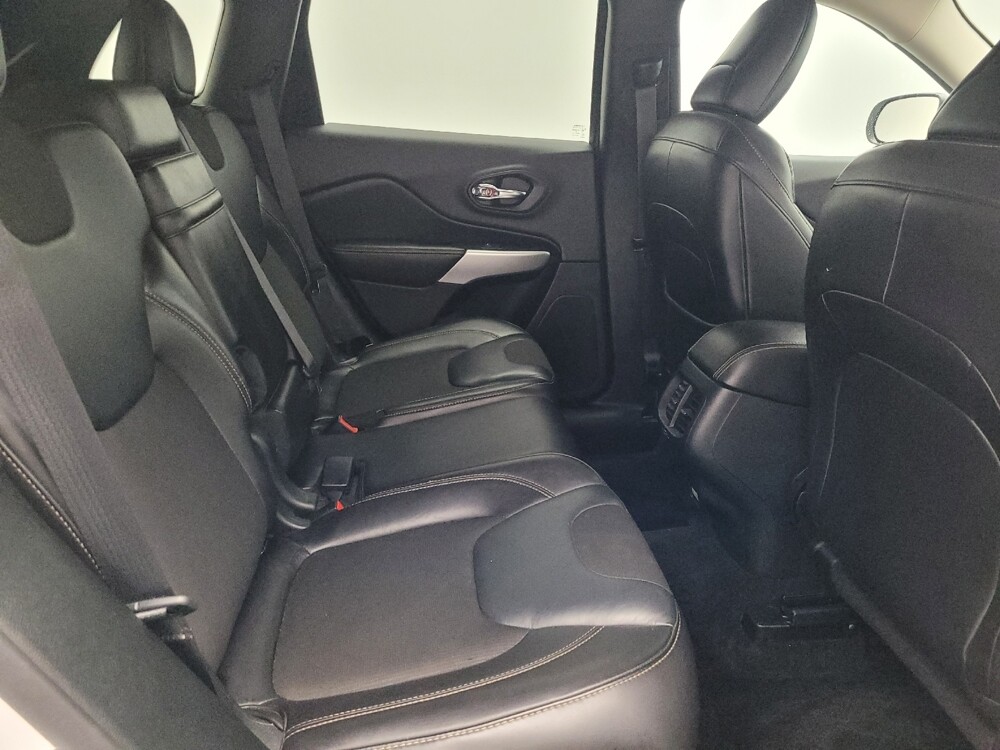 2018 Jeep Cherokee in Pensacola, FL 32505 - 18073351 19