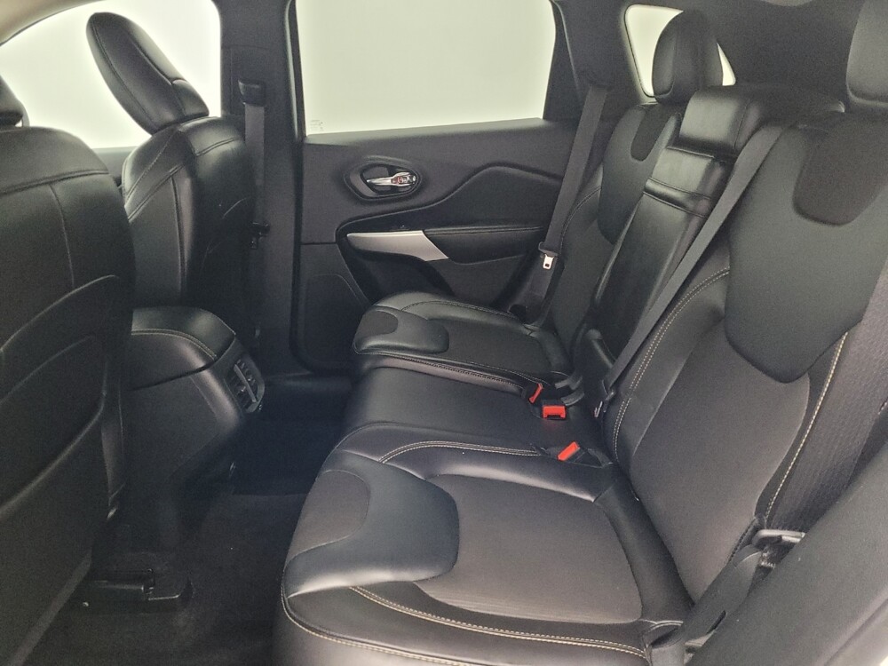 2018 Jeep Cherokee in Pensacola, FL 32505 - 18073351 18