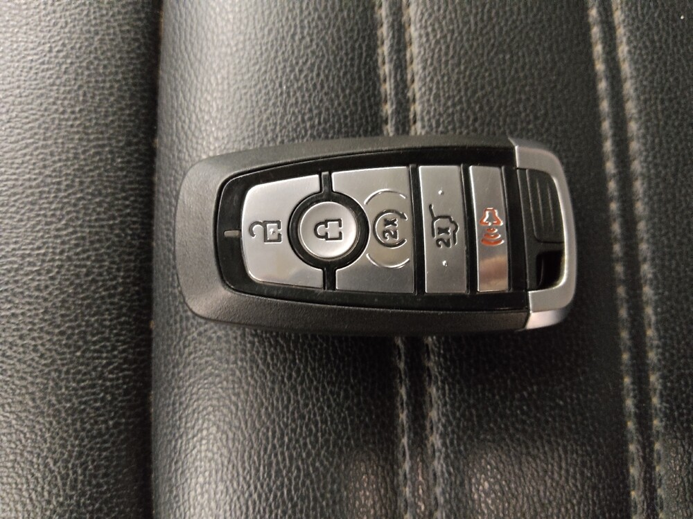 2021 Ford Edge in Topeka, KS 66611 - 18073421 32