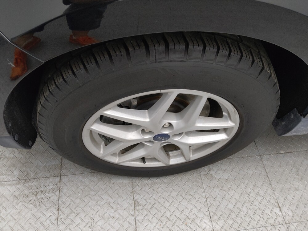 2021 Ford Edge in Topeka, KS 66611 - 18073421 31