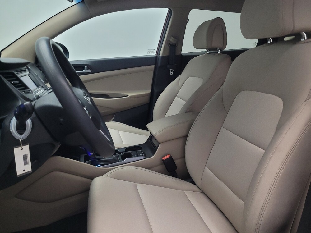 2017 Hyundai Tucson in Morrow, GA 30260 - 18073435 17