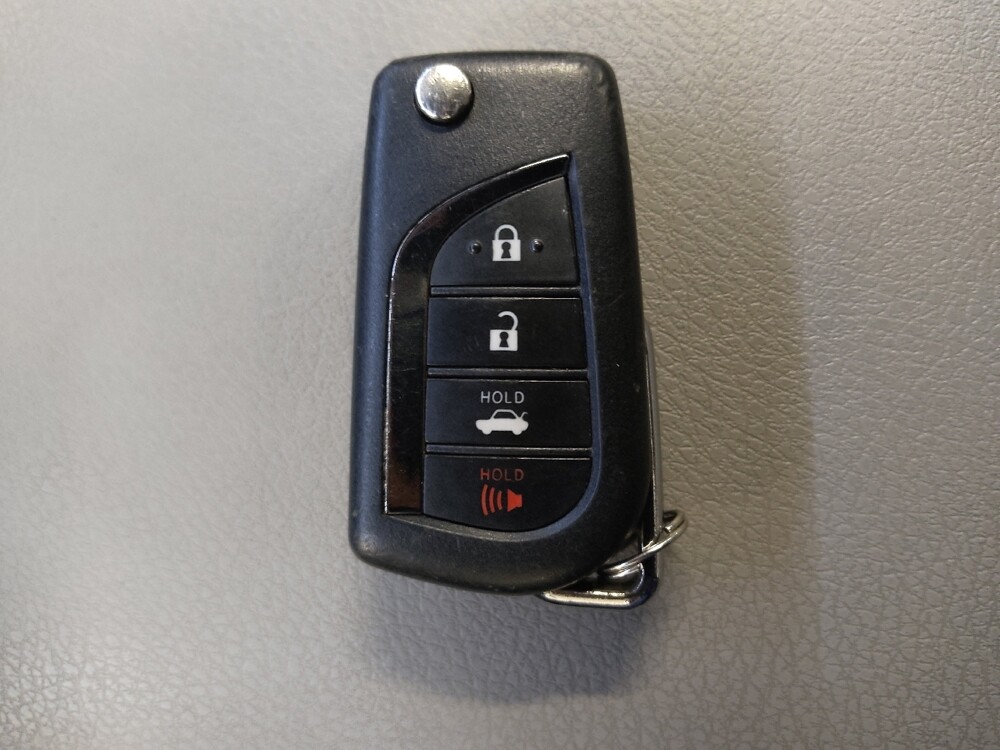 2019 Toyota Camry in Winston-Salem, NC 27103 - 18073482 32