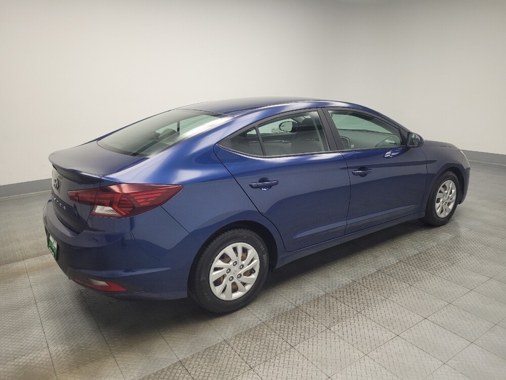 2019 Hyundai Elantra in Highland, IN 46322 - 18073509 10