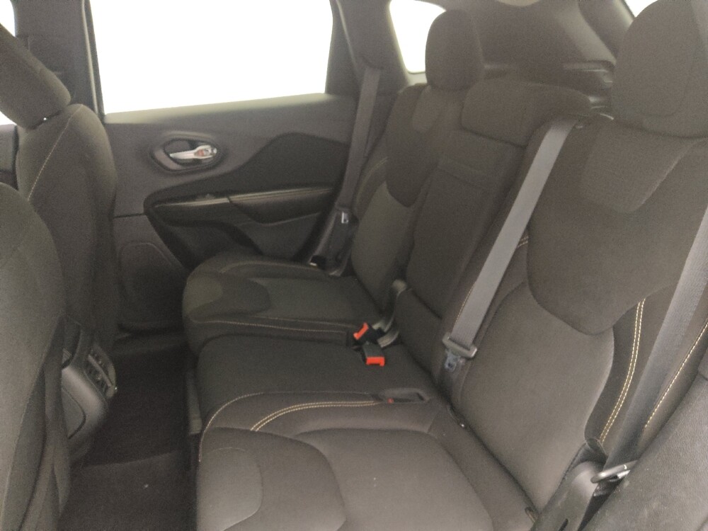 2016 Jeep Cherokee in Pensacola, FL 32505 - 18073519 18