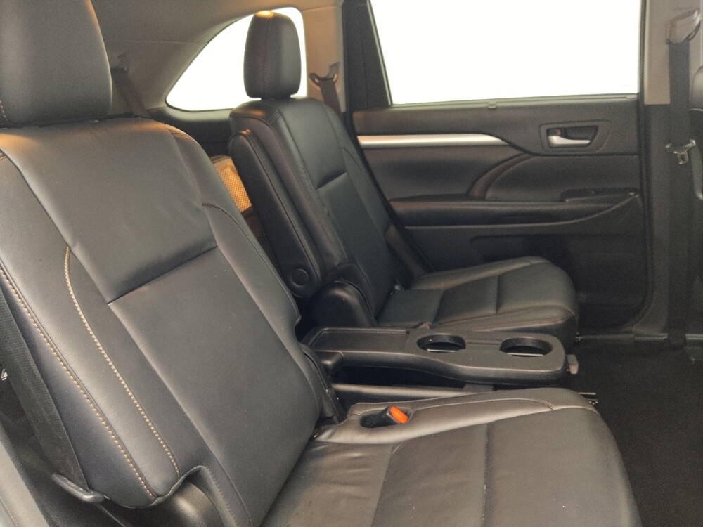 2018 Toyota Highlander in Pensacola, FL 32505 - 18073523 19