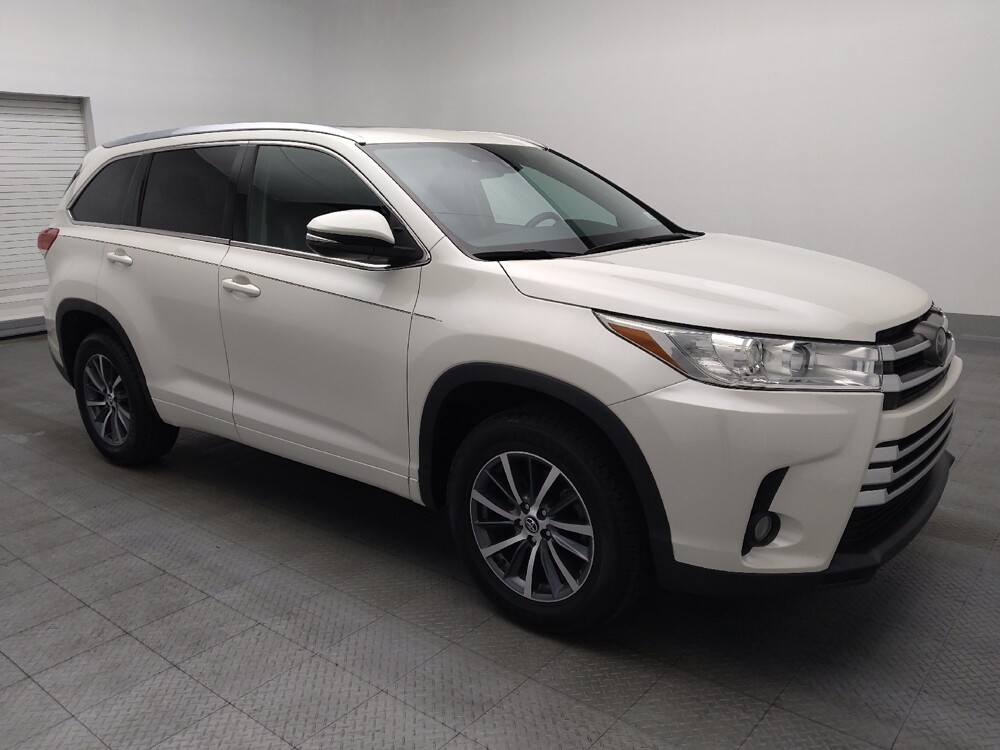 2018 Toyota Highlander in Pensacola, FL 32505 - 18073523 11