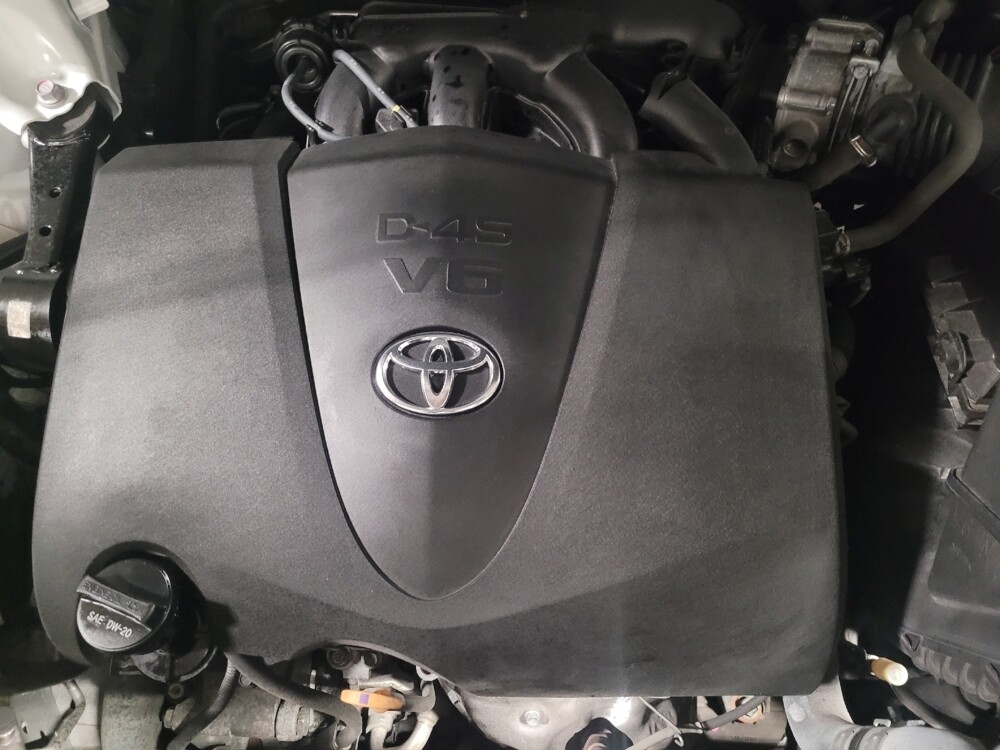 2018 Toyota Highlander in Pensacola, FL 32505 - 18073523 30