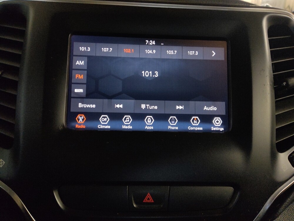 2020 Jeep Cherokee in Marietta, GA 30062 - 18073554 25