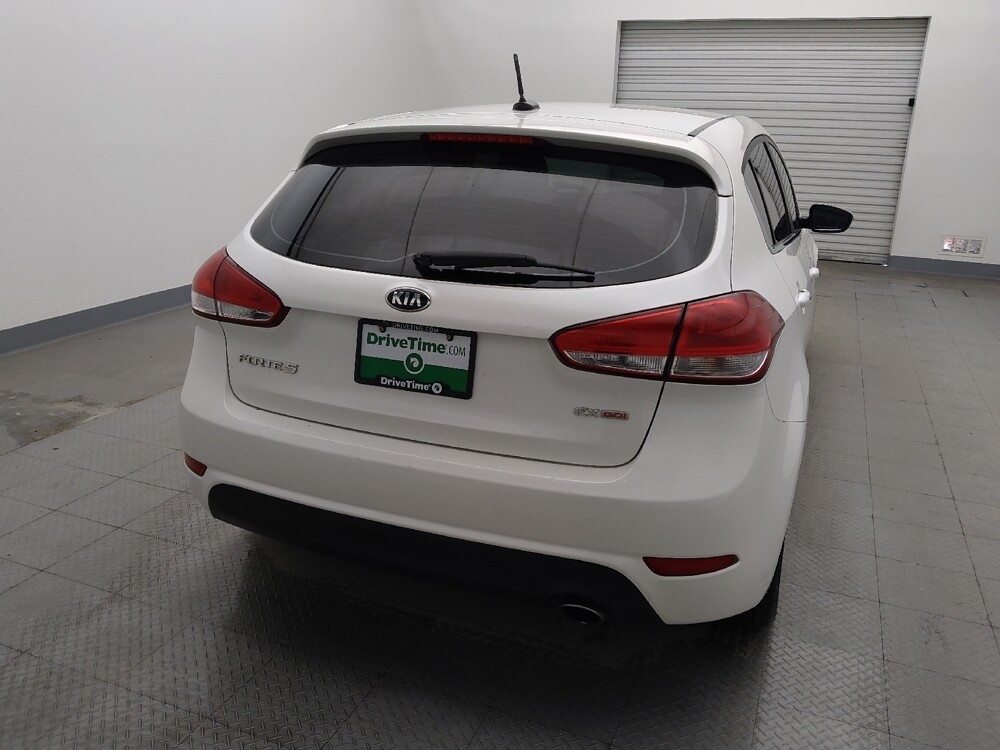 2016 Kia Forte in Houston, TX 77034 - 18073583 7