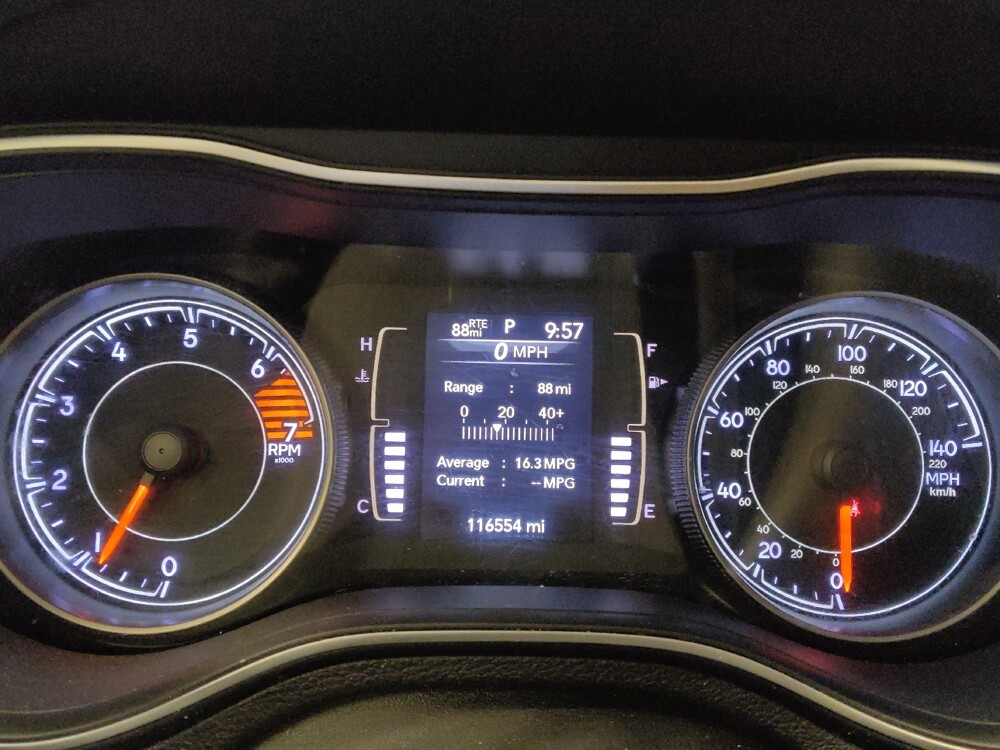 2019 Jeep Cherokee in Houston, TX 77060 - 18073600 23