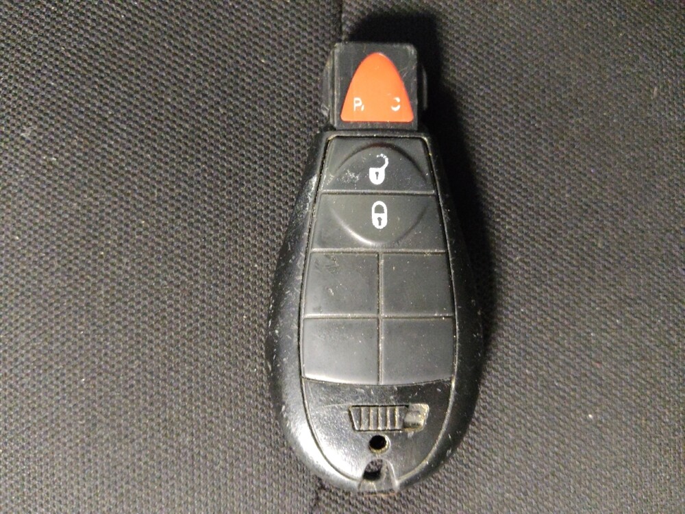 2019 Jeep Cherokee in Houston, TX 77060 - 18073600 32