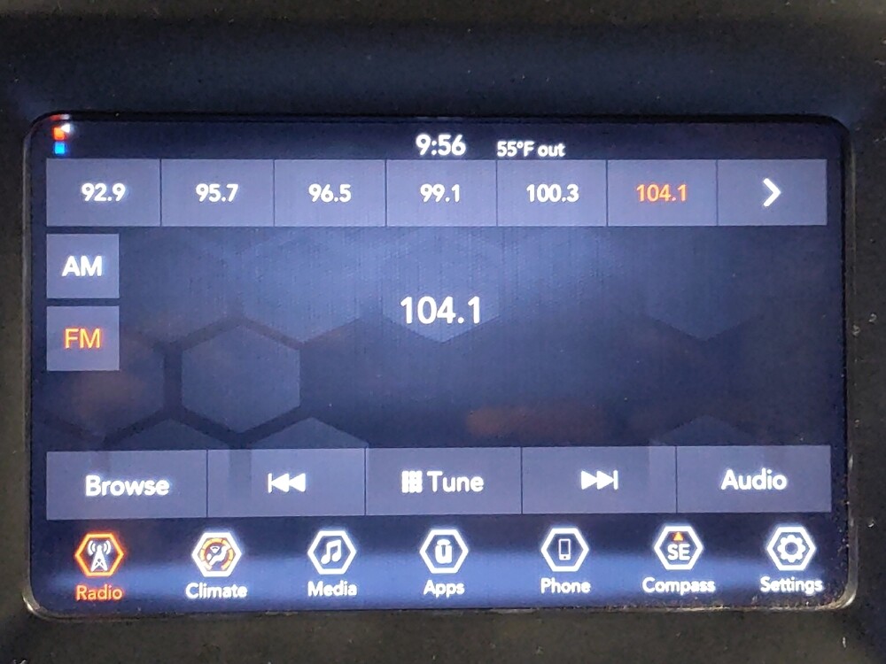 2019 Jeep Cherokee in Houston, TX 77060 - 18073600 25