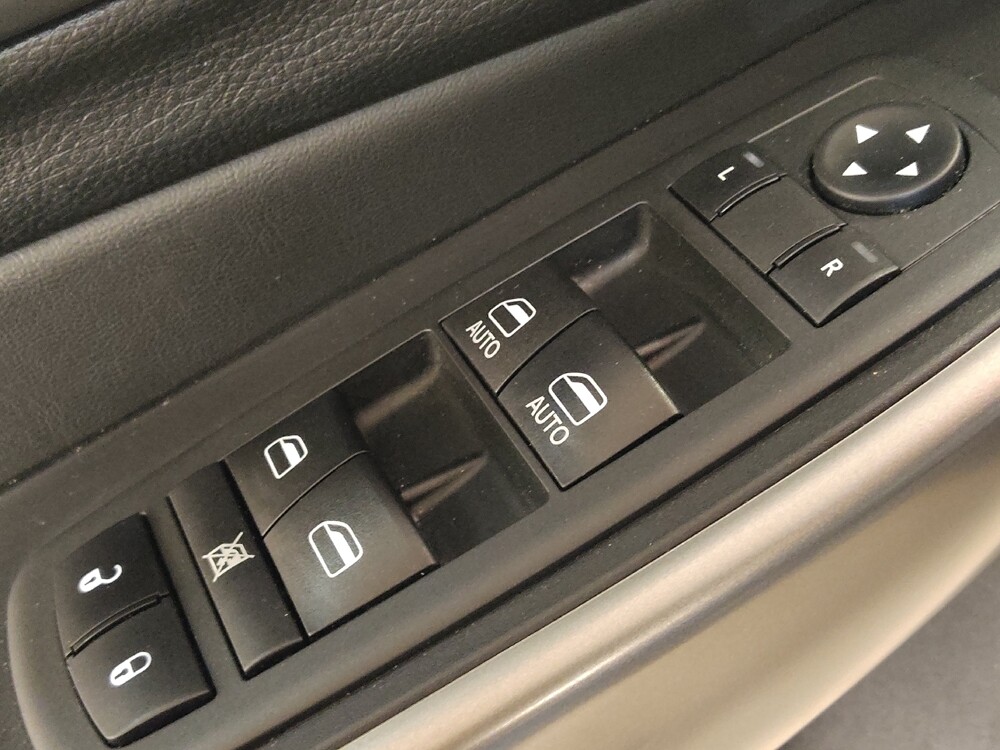 2020 Jeep Cherokee in Raleigh, NC 27604 - 18073621 27