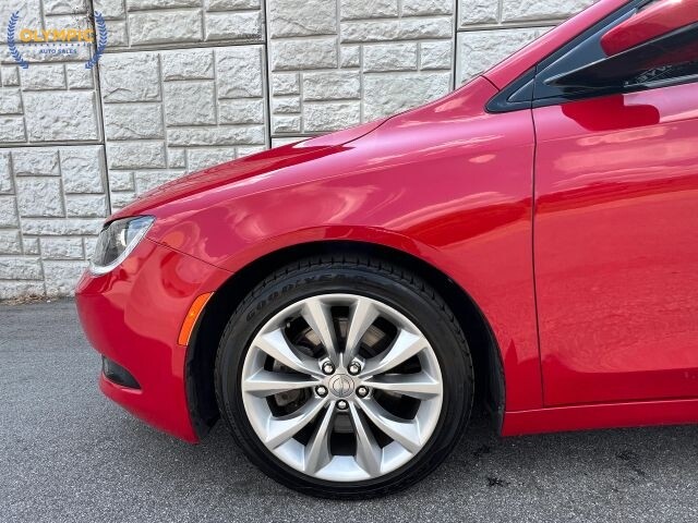 2016 Chrysler 200 in Decatur, GA 30032 - 18073653 9