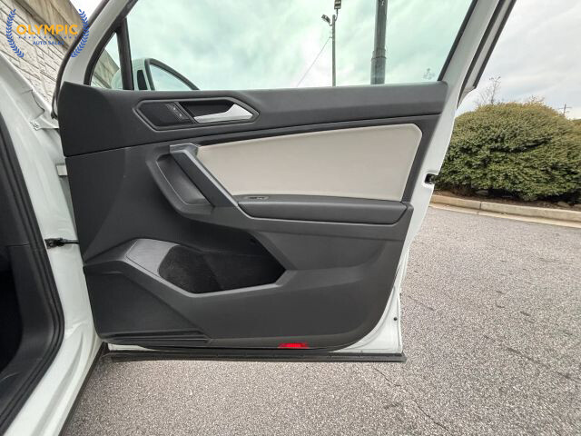 2021 Volkswagen Tiguan in Decatur, GA 30032 - 18073654 42